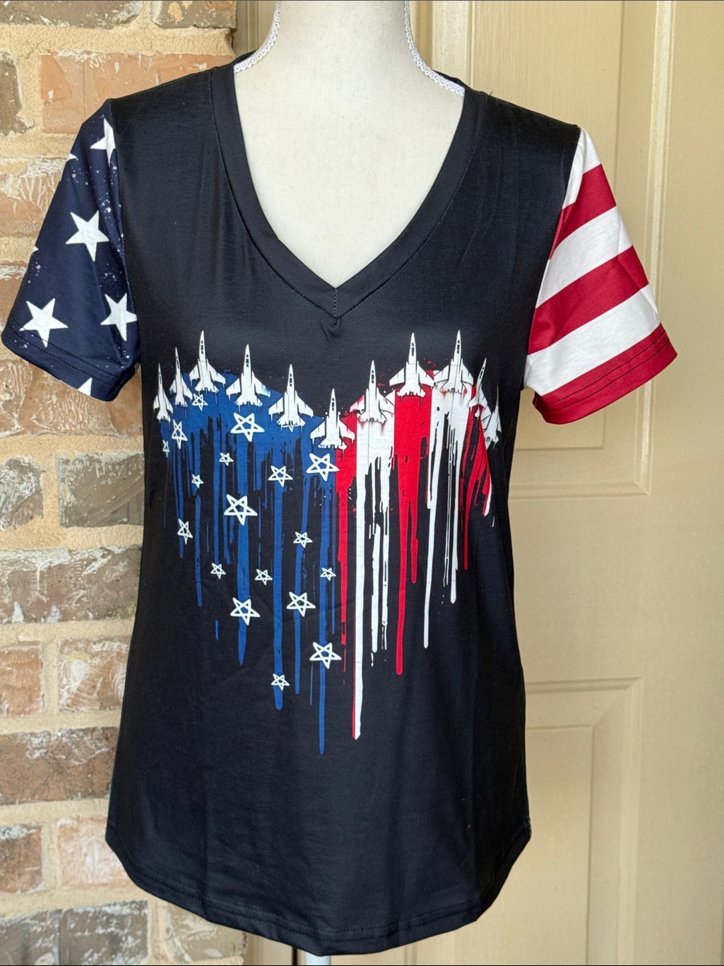 Nwt Patriotic V-Neck Graphic Tee American Flag Heart Black/Red/Blue 4th Of July — image 2 of 8